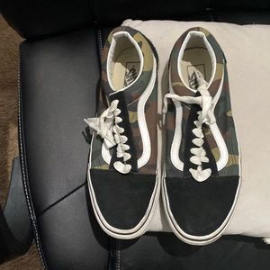 Mens used Vans size 9